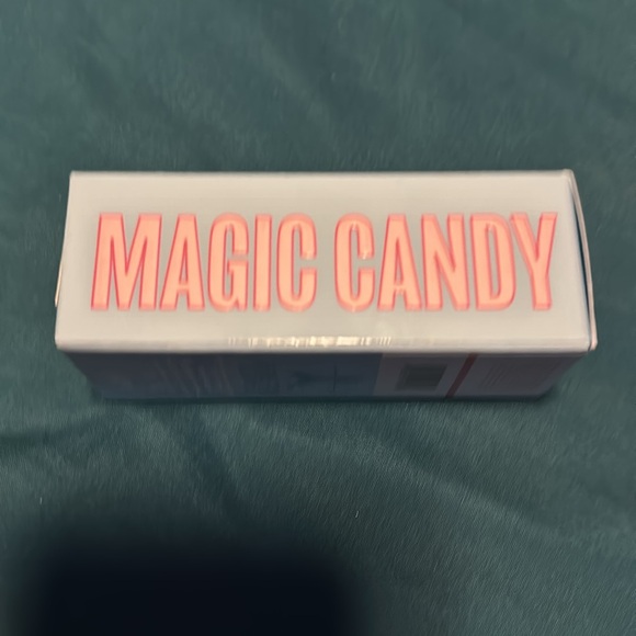 Jeffree Star - Picture 2 of 4